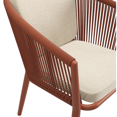 Orso tuinstoel in roestbruin aluminium en roestbruin verticaal geweven ronde rope met zitkussen in All Weather Cosytica Althea Chalk