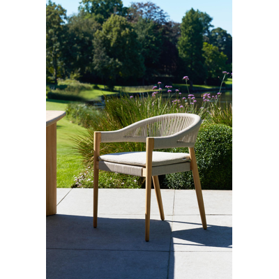 Tribola tuinstoel in teak en beige verticaal geweven ronde rope 