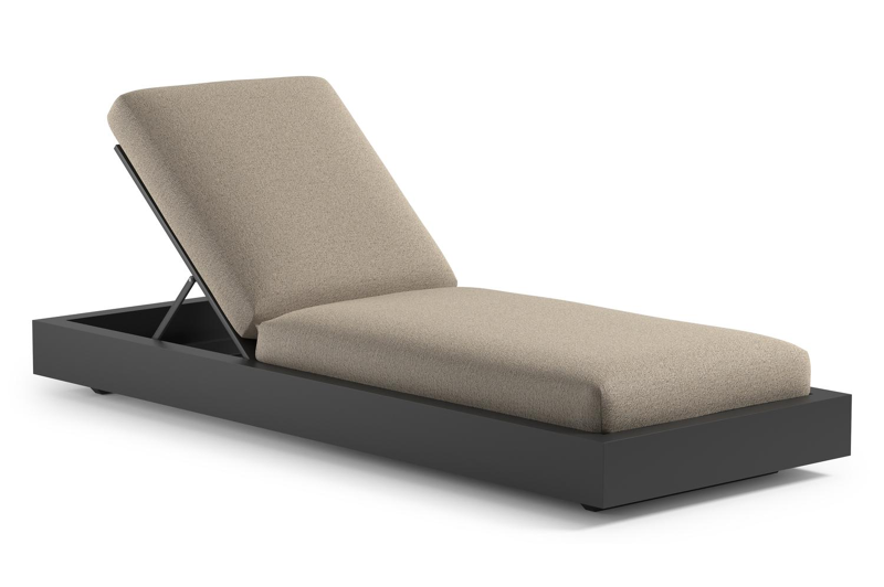 Como verstelbaar ligbed in zwart aluminium met marbella beige all weather Cosytica kussen