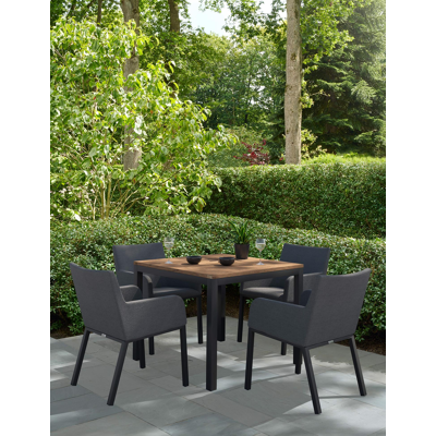 Feltro tuinset in zwart aluminium en naturel teak tafelblad met 4 Rivo tuinstoelen