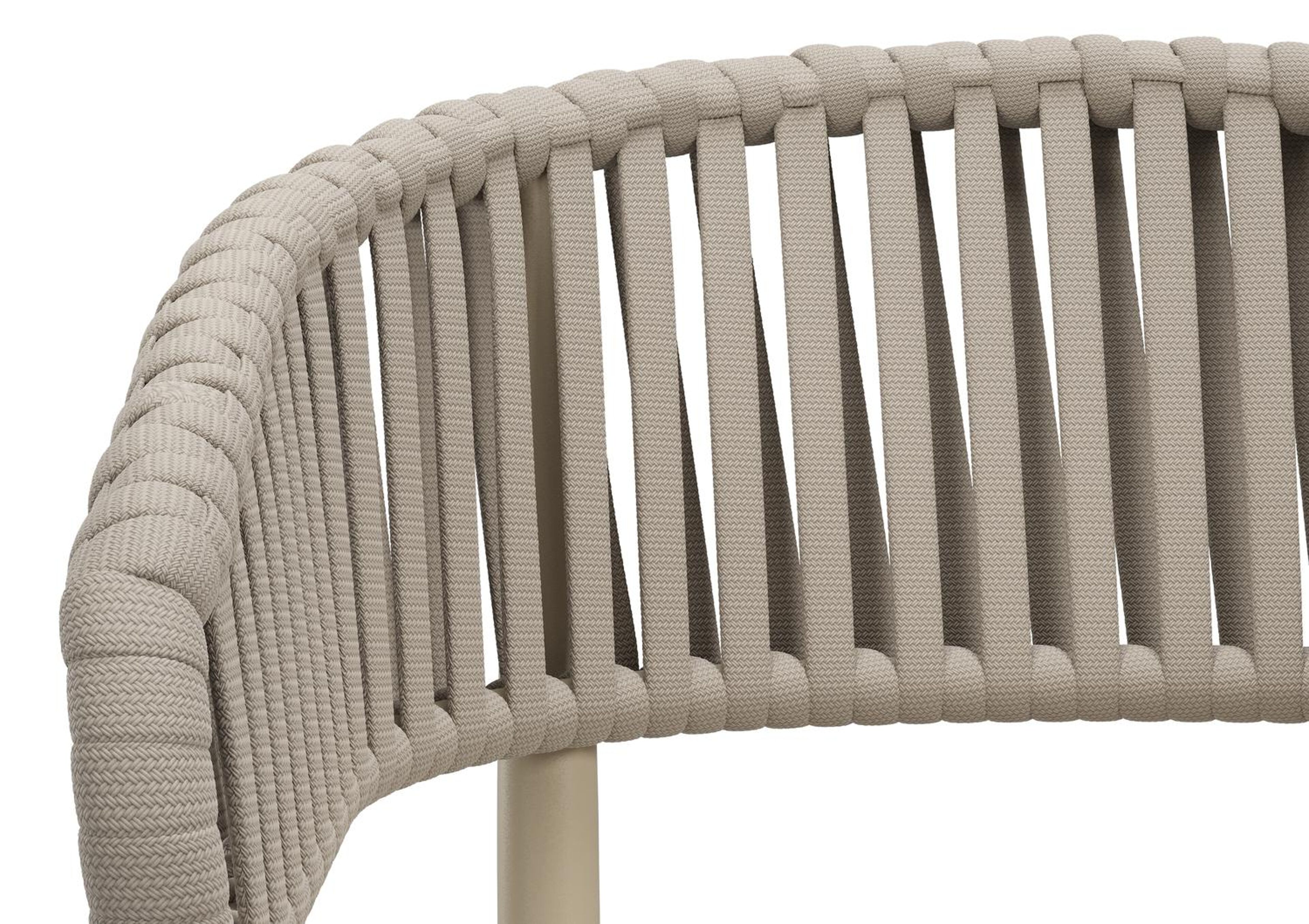Tolfa stapelbare tuinstoel in beige aluminium en beige verticaal geweven luxe vlakke brede rope met stoelkussen in All Weather Sunbrella® Luxe Lopi Marble