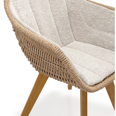Pagino tuinstoel in teak en naturel ronde wicker met zitkussen in All Weather Sunbrella® Luxe Tundra Sand