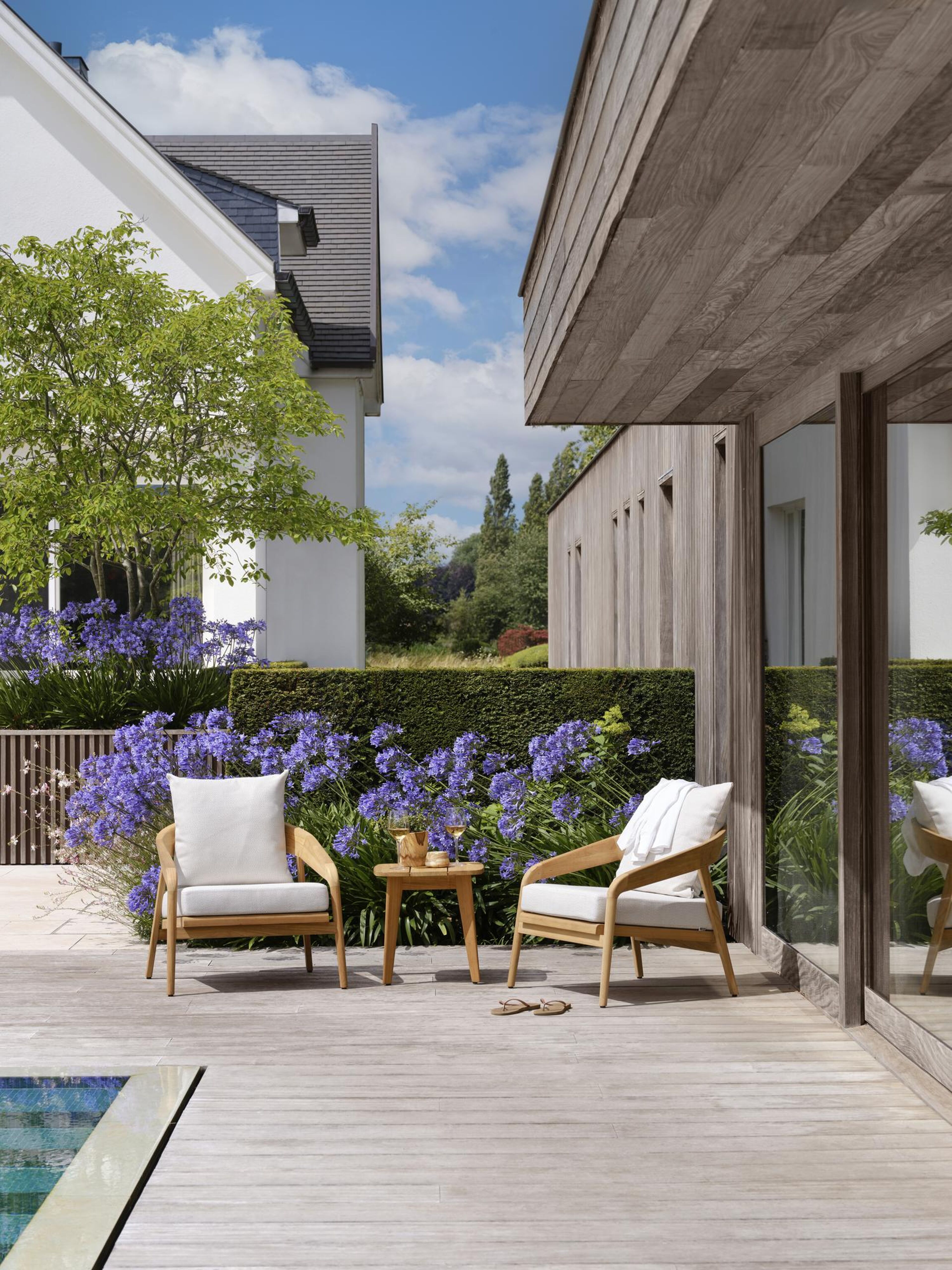 Table d'appoint Lacrima en teck - Lg 45 x larg. 45 x H 45 cm