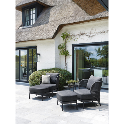 Lugano loungestoel 1-zit in zwart aluminium en zwart gedraaide ronde wicker met catania black all weather cosytica kussen