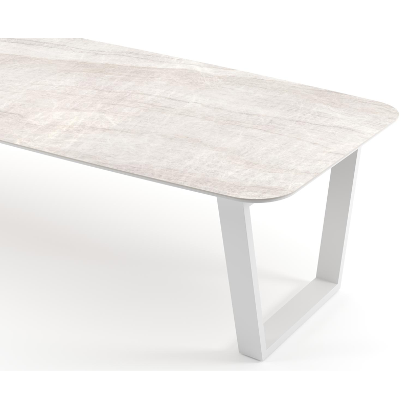 Table de jardin Pagino forme de bateau en aluminium blanc et céramique pleine Taj Mahal - Lg. 315 x Lrg. 115 x Haut. 73 cm