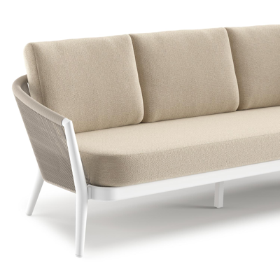 Canapé de jardin Orso en aluminium blanc en corde ronde tissée verticalement beige et coussins en all weather cosytica Althea Chalk