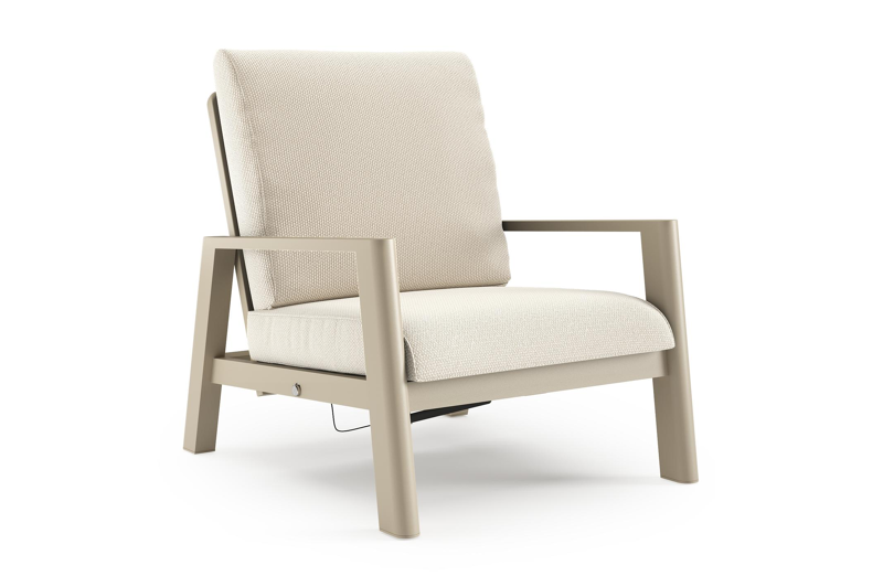 Fauteuil de jardin Cirello en aluminium beige et coussins en all weather cosytica althea off white
