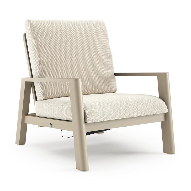 Cirello loungestoel in beige aluminium met althea off white all weather cosytica kussen