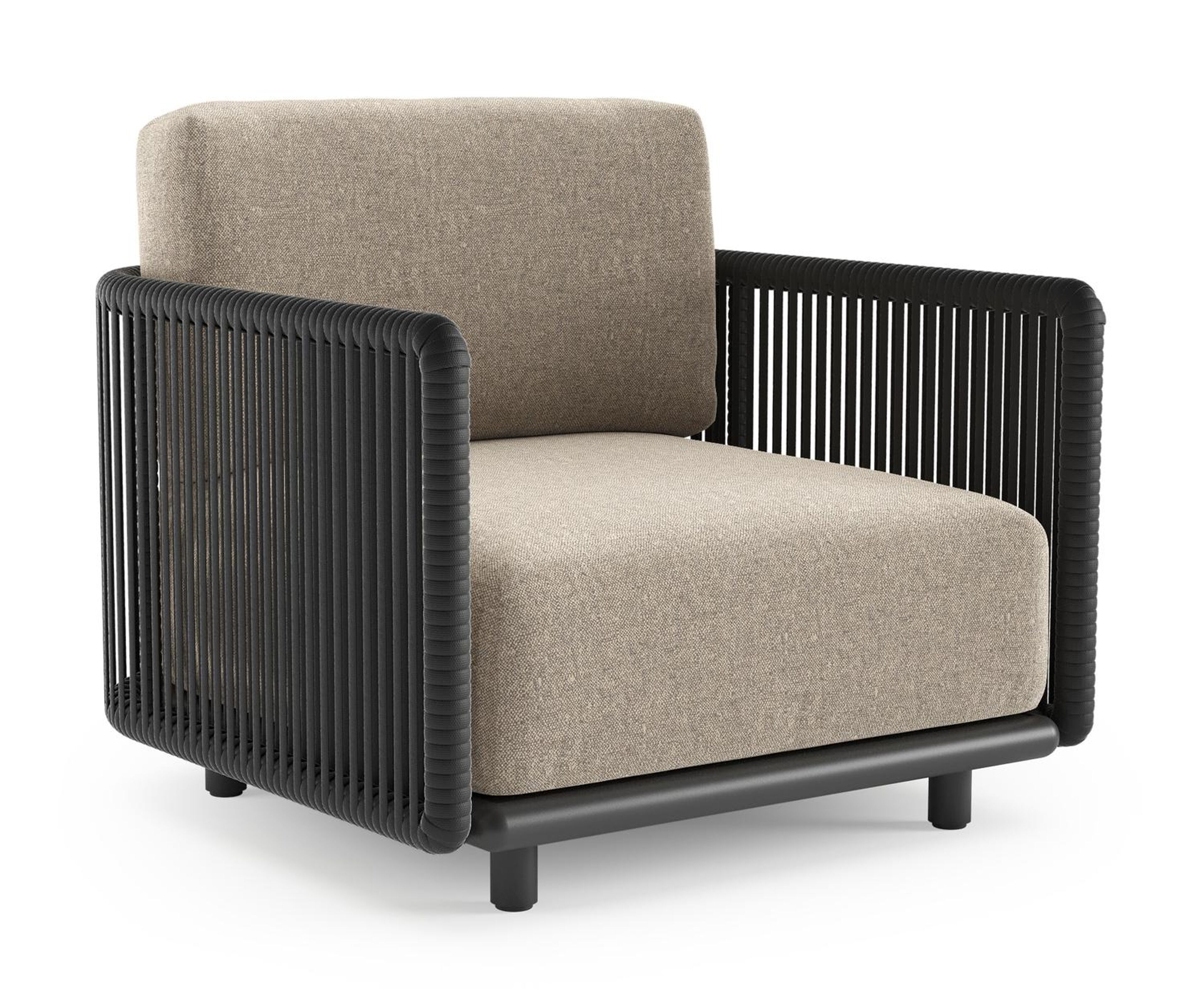 Organo loungestoel in zwart aluminium en zwart verticaal geweven luxe vlakke rope met chartres pewter all weather Sunbrella® luxe kussen