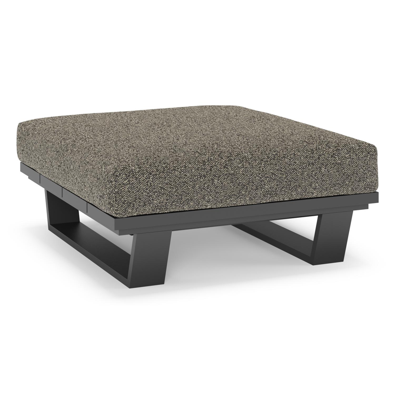 Pouf Pagino en aluminium noir et coussins en all weather cosytica marbella tunder