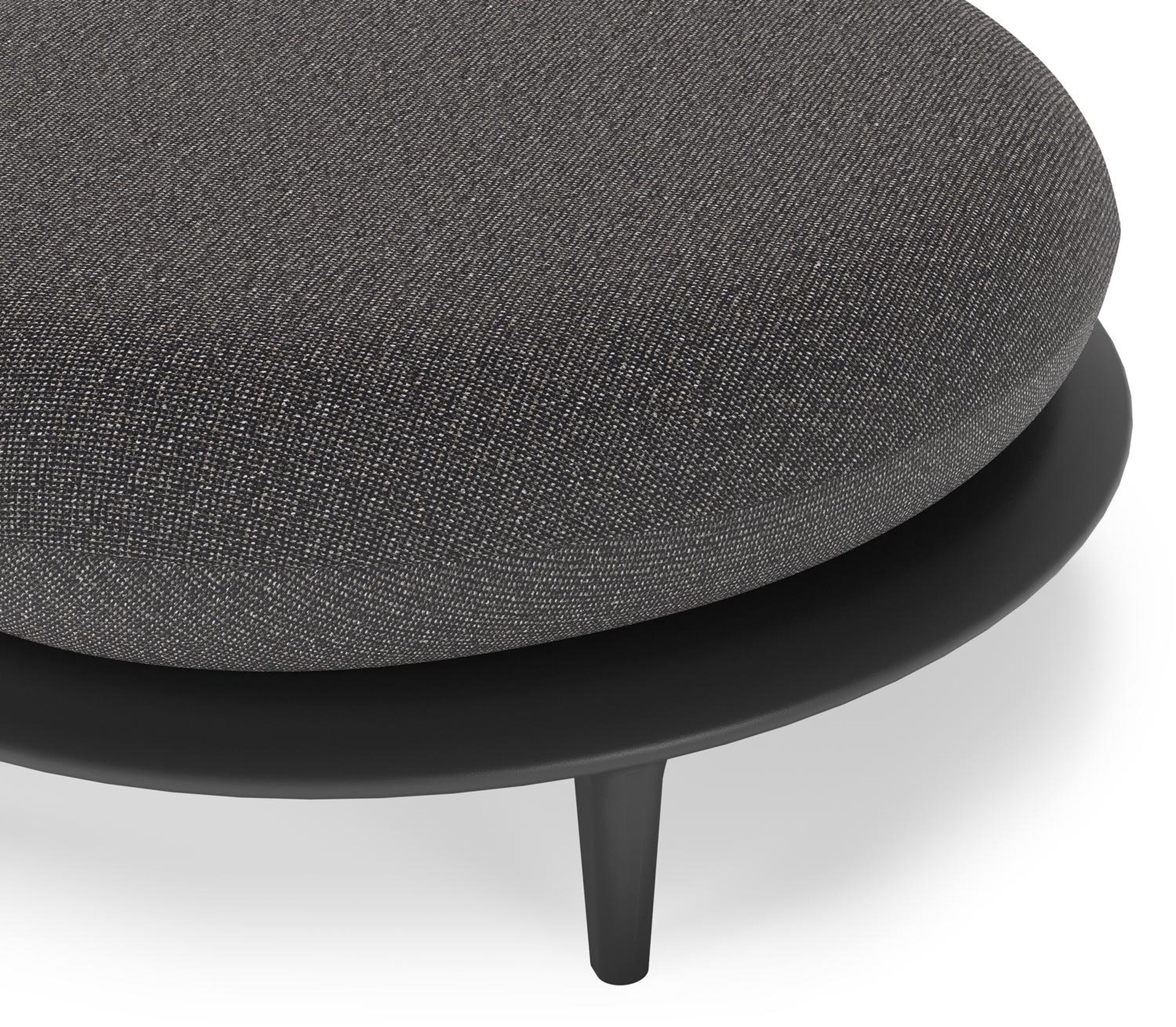 Pouf Bomero en aluminium noir et coussins en all weather solica firenze tunder