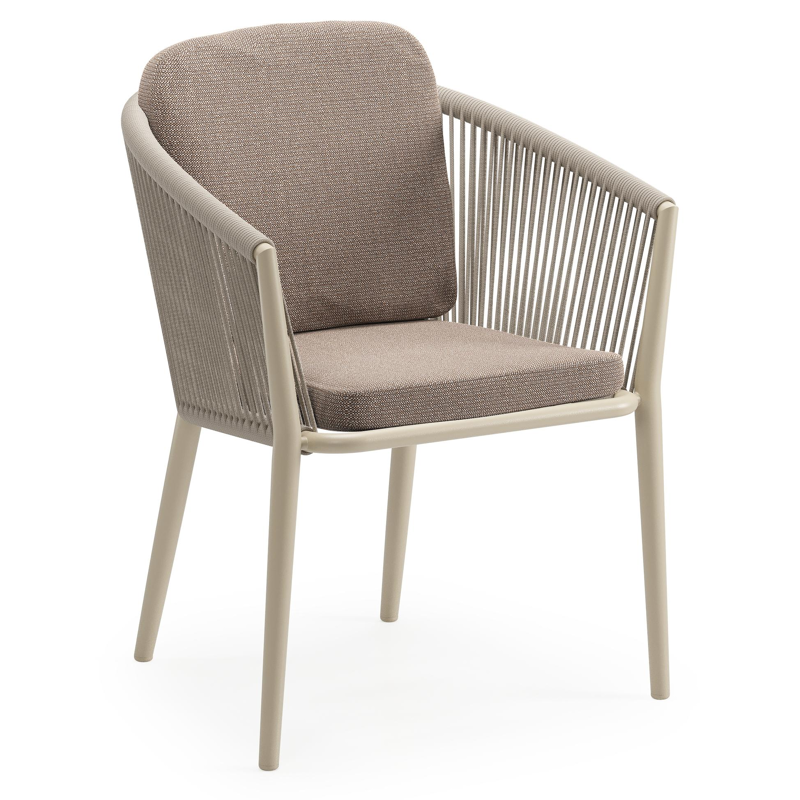 Orso tuinstoel in beige aluminium en beige verticaal geweven ronde rope met luxe zitkussen in All Weather Sunbrella® Luxe Savane Earth