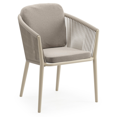Orso tuinstoel in beige aluminium en beige verticaal geweven ronde rope met luxe zitkussen in All Weather Sunbrella® Luxe Savane Coconut