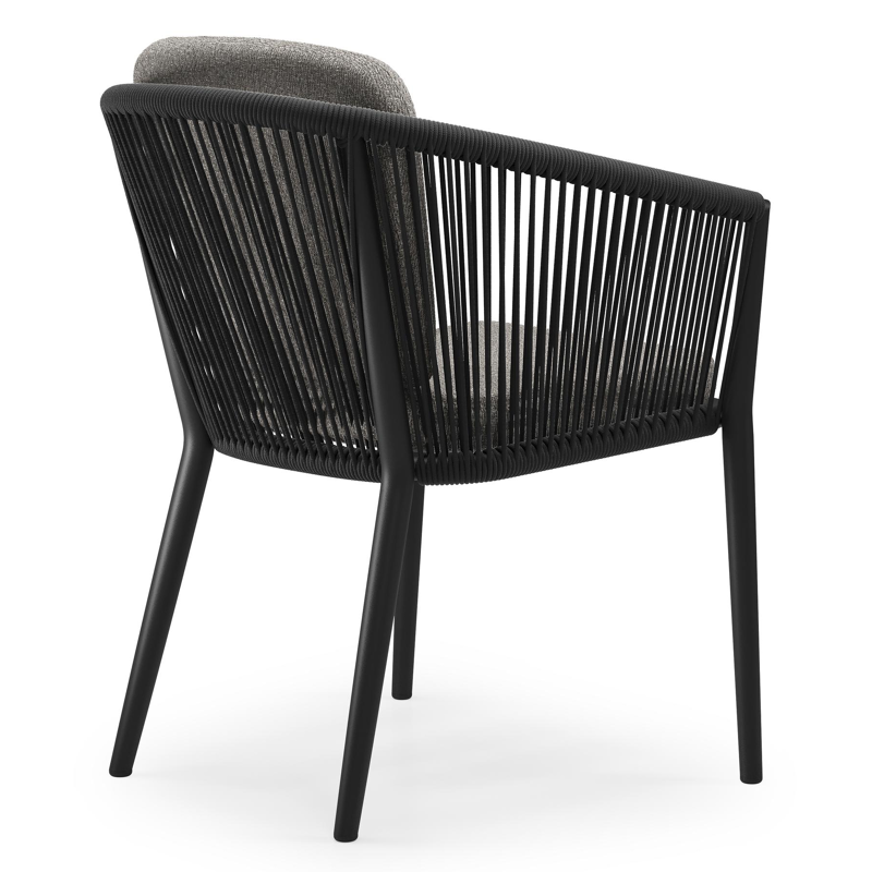 Orso tuinstoel in zwart aluminium en zwart verticaal geweven ronde rope met zitkussen in All Weather Sunbrella® Luxe Tundra Charcoal