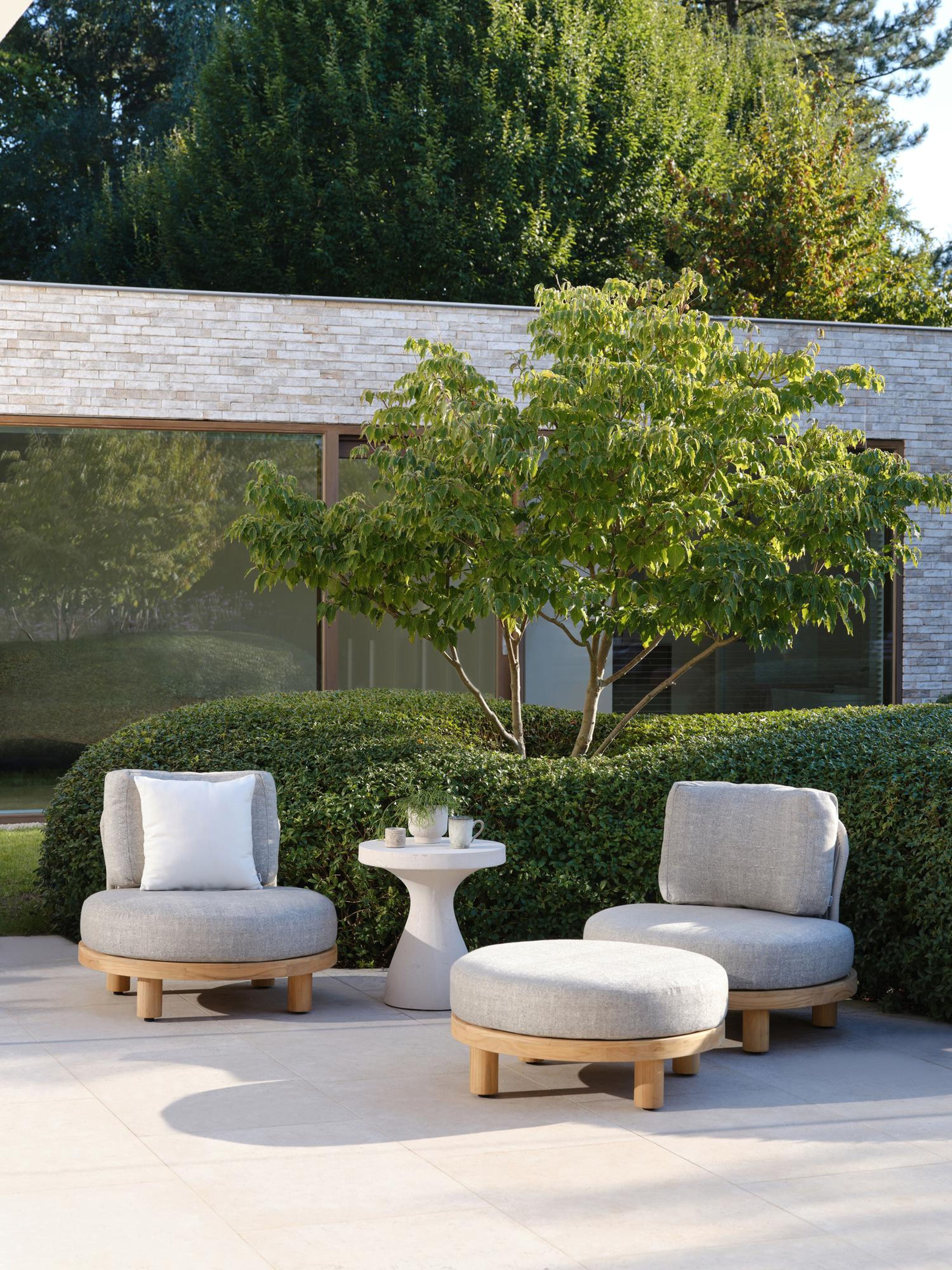 Lomo bijzettafel in beige beton - Dia. 50 x H 54 cm