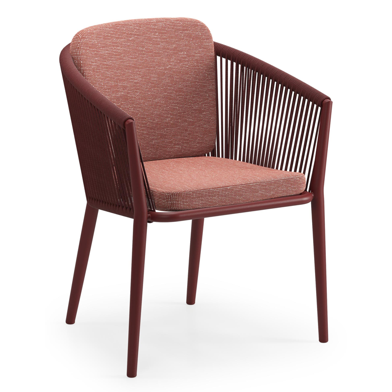 Orso tuinstoel in ruby aluminium en ruby verticaal geweven ronde rope met zitkussen in All Weather Sunbrella® Luxe Slow Alezan