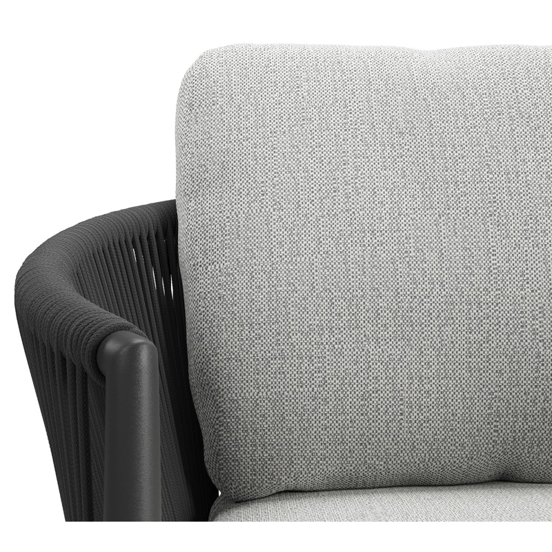 Organo tuinstoel in beige aluminium en beige verticaal geweven ronde rope met stoelkussen in All Weather Sunbrella® Luxe Savane Nimbus