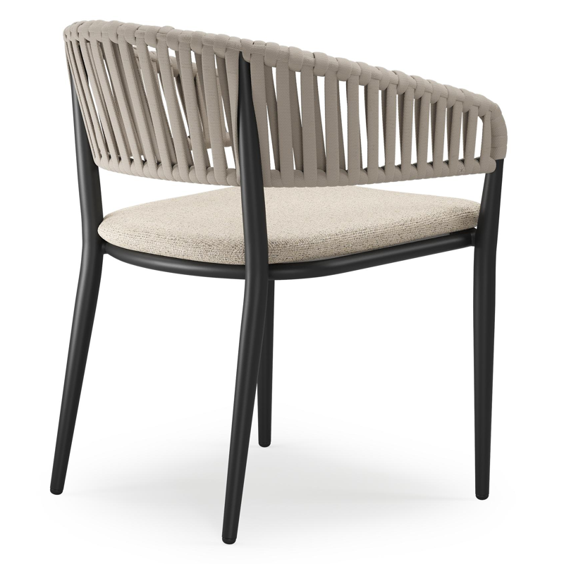 Tolfa stapelbare tuinstoel in zwart aluminium en beige verticaal geweven luxe vlakke brede rope met stoelkussen in All Weather Cosytica Marbella Beige