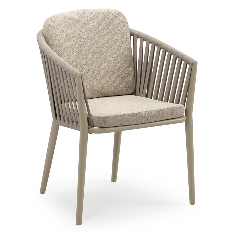 Orso stapelbare tuinstoel in beige aluminium en beige verticaal geweven luxe vlakke brede rope met stoelkussen in All Weather Cosytica Bora Desert