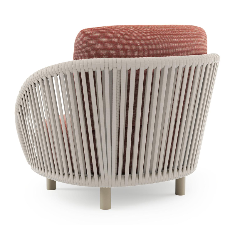 Lupino loungestoel in beige aluminium en beige verticaal geweven luxe vlakke brede rope met slow alezan all weather sunbrella® luxe kussen