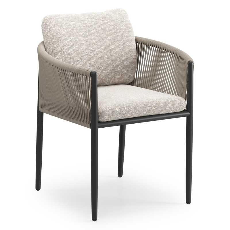 Organo tuinstoel in zwart aluminium en zwart verticaal geweven ronde rope met stoelkussen in All Weather Sunbrella® Luxe Tundra Sand