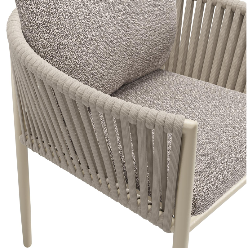 Organo tuinstoel in beige aluminium en beige verticaal geweven luxe vlakke rope met zitkussen in All Weather Sunbrella® Luxe Wander Granite