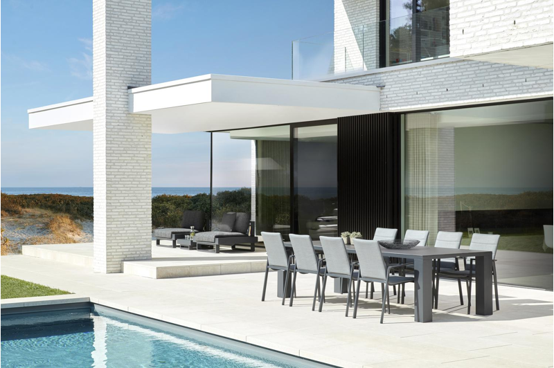 Cirello stapelbare tuinstoel in zwart aluminium en grijs luxe comfort textilene