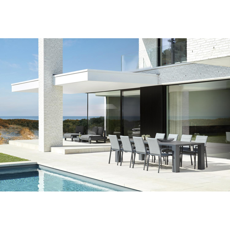 Cirello stapelbare tuinstoel in zwart aluminium en grijs luxe comfort textilene