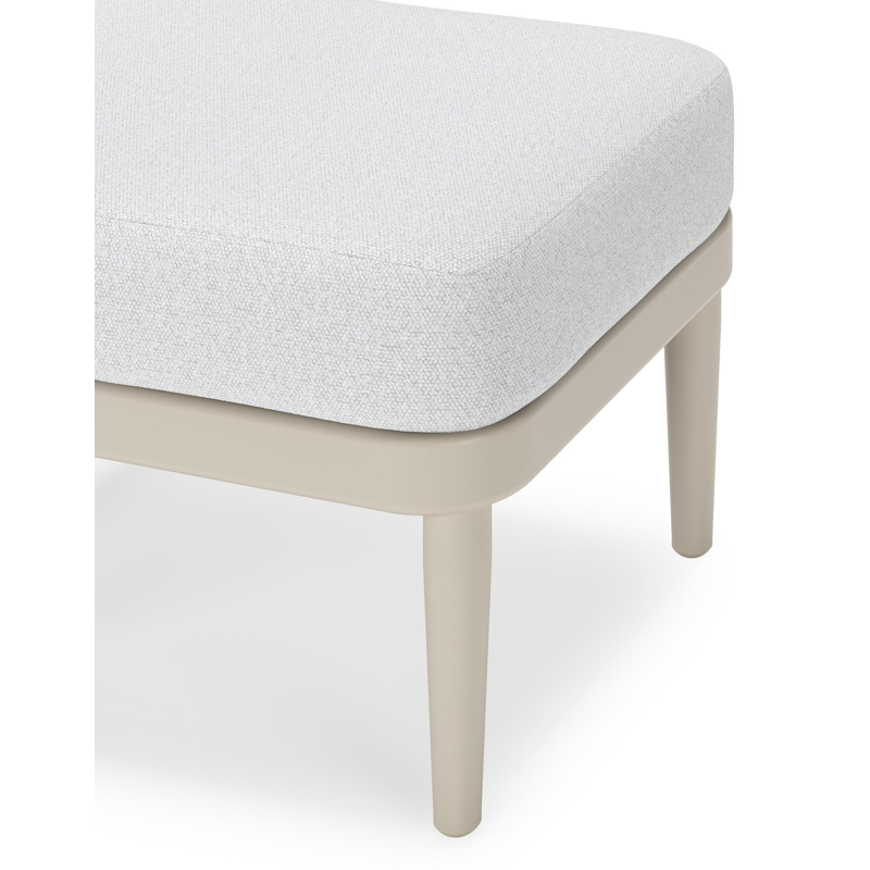 Orso poef in beige aluminium met Ego Birch all weather solica kussen