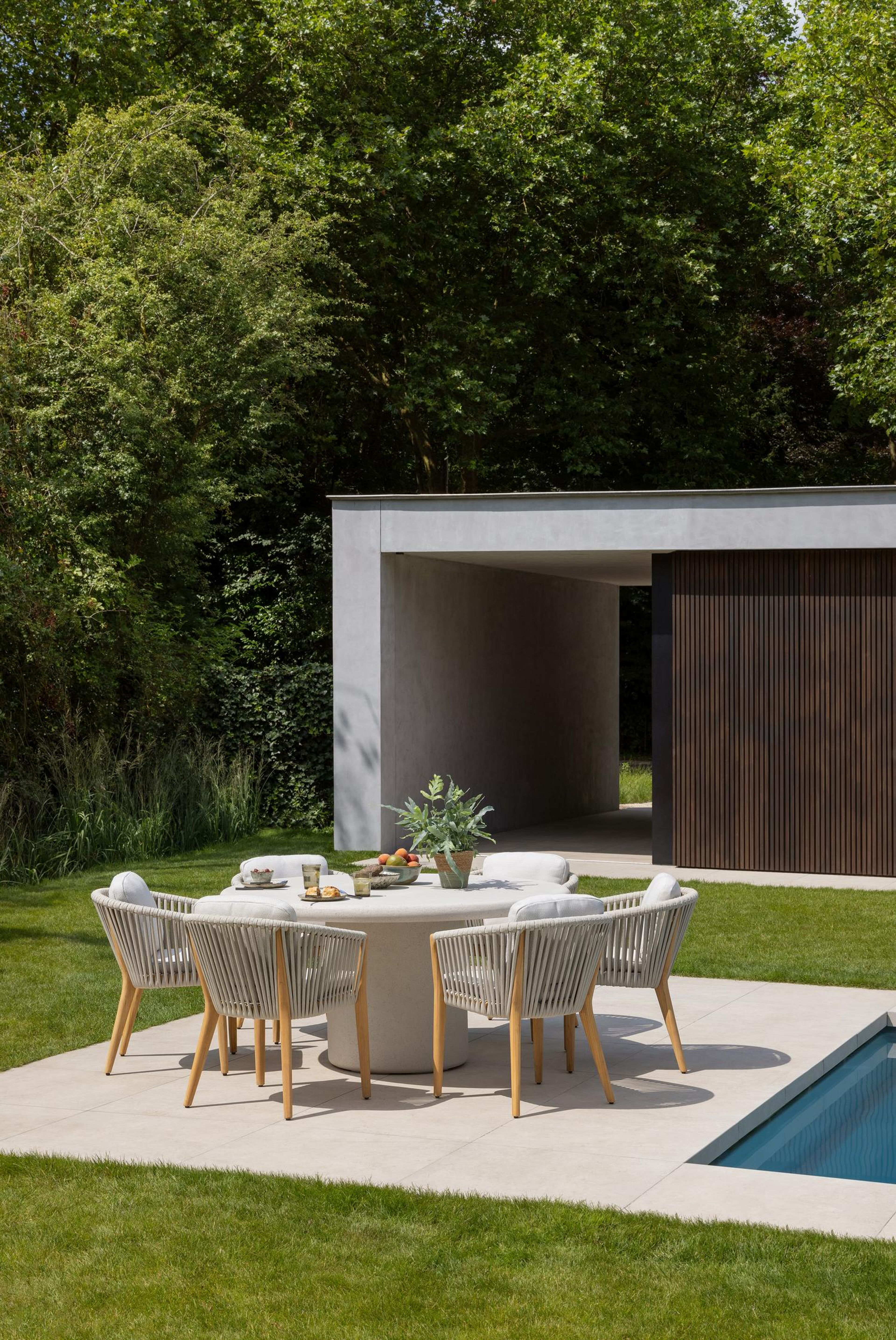 Orso tuinstoel in teak en beige verticaal geweven luxe vlakke rope