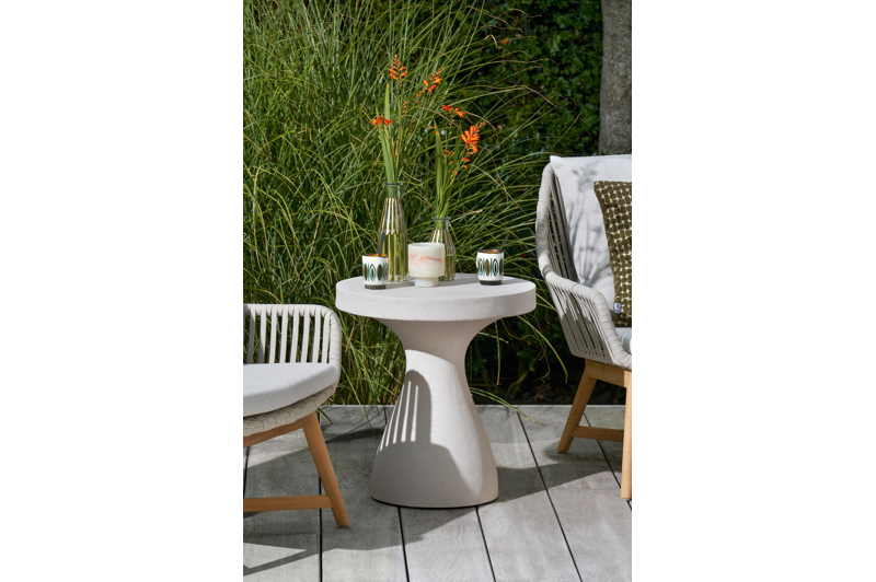 Lomo bijzettafel in beige beton - Dia. 50 x H 54 cm