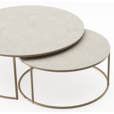 Fano set van 2 loungetafels rond in beige aluminium en volkeramiek Shilin - Dia. 85 x H 35 cm