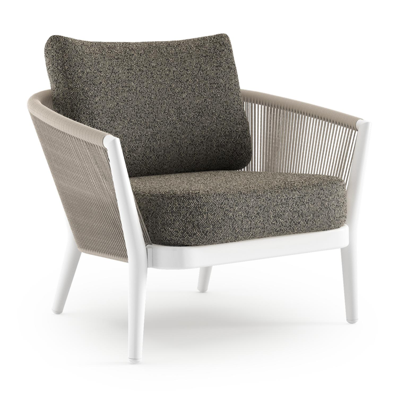 Fauteuil de jardin Orso en aluminium blanc en corde ronde tissée verticalement beige et coussins en all weather cosytica Marbella Tunder
