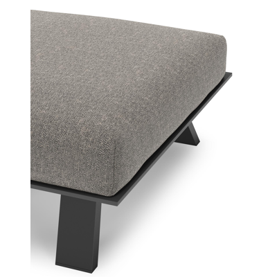 Cesano poef in zwart aluminium met chartres drizzle all weather Sunbrella® luxe kussen