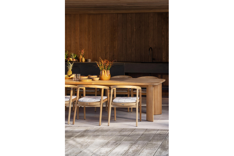 Gardo tuintafel bootvorm in teak - L 255 x B 115 x H 75 cm