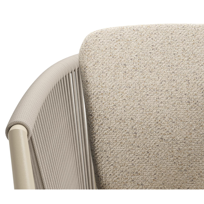 Orso tuinstoel in beige aluminium en beige verticaal geweven ronde rope met zitkussen in All Weather Cosytica Bora Desert