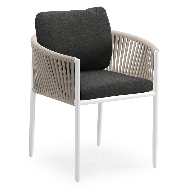 Organo tuinstoel in wit aluminium en beige verticaal geweven luxe vlakke rope met zitkussen in All Weather Sunbrella® Luxe Chartres Sooty