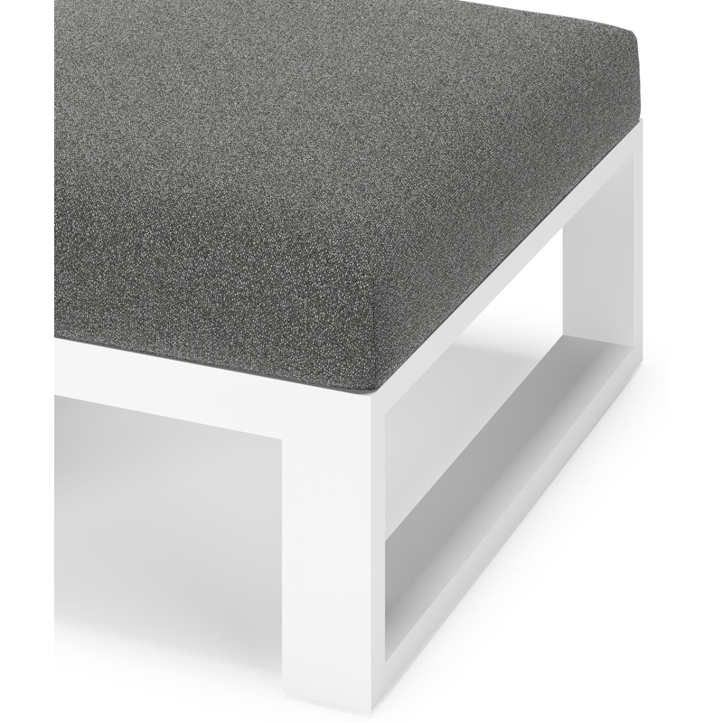 Verato poef in wit aluminium met catania black all weather cosytica kussen