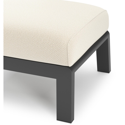 Cosenzo poef in zwart aluminium met althea off white all weather cosytica kussen