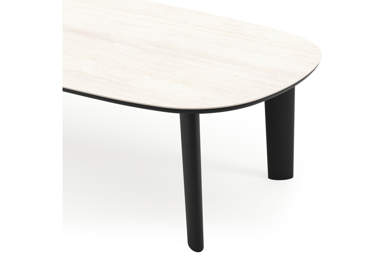 Amico tuintafel bombo in zwart aluminium en volkeramiek Travertino Bianco - L 270 x B 125 x H 73.5 cm