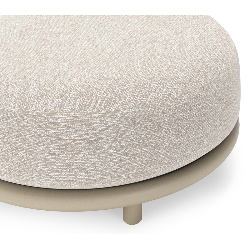 Pouf Lomano en aluminium beige et corde luxe plate tissÃ©e verticalement beige et coussins en all weather sunbrellaÂ® luxe Tundra Sand