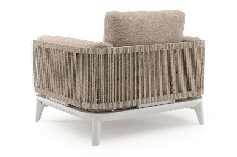 Mosa loungestoel in wit aluminium en beige gedraaide ronde wicker met rustic weather+ softtouch kussen