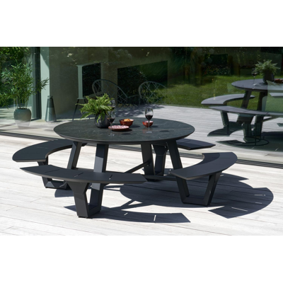 Rondino picknicktafel in zwart aluminium en volkeramiek black obsession tafelblad - Ø 236 x H 71,5 cm