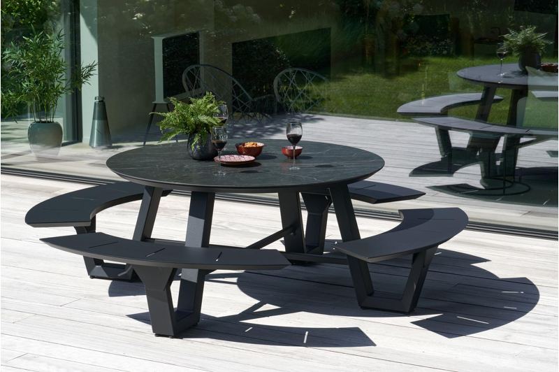 Rondino picknicktafel in zwart aluminium en volkeramiek black obsession tafelblad - Ø 236 x H 71,5 cm