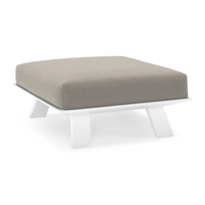 Pouf Cesano en aluminium blanc et coussin en all weather Sunbrella® luxe lopi silver