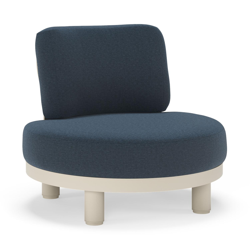 Fauteuil de jardin Donato en aluminium beige et coussins en all weather sunbrella® luxe Heritage Indigo