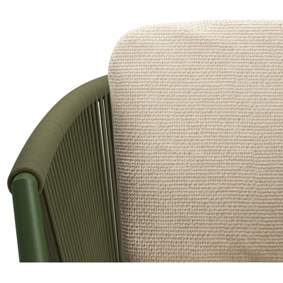 Orso tuinstoel in groen aluminium en groen verticaal geweven ronde rope met luxe zitkussen in All Weather Cosytica Althea Chalk