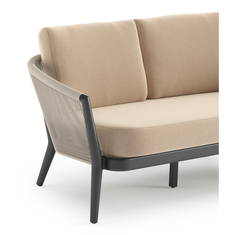 Orso loungebank in zwart aluminium en beige verticaal geweven ronde rope met Natte Heather Beige all weather sunbrella® luxe kussen