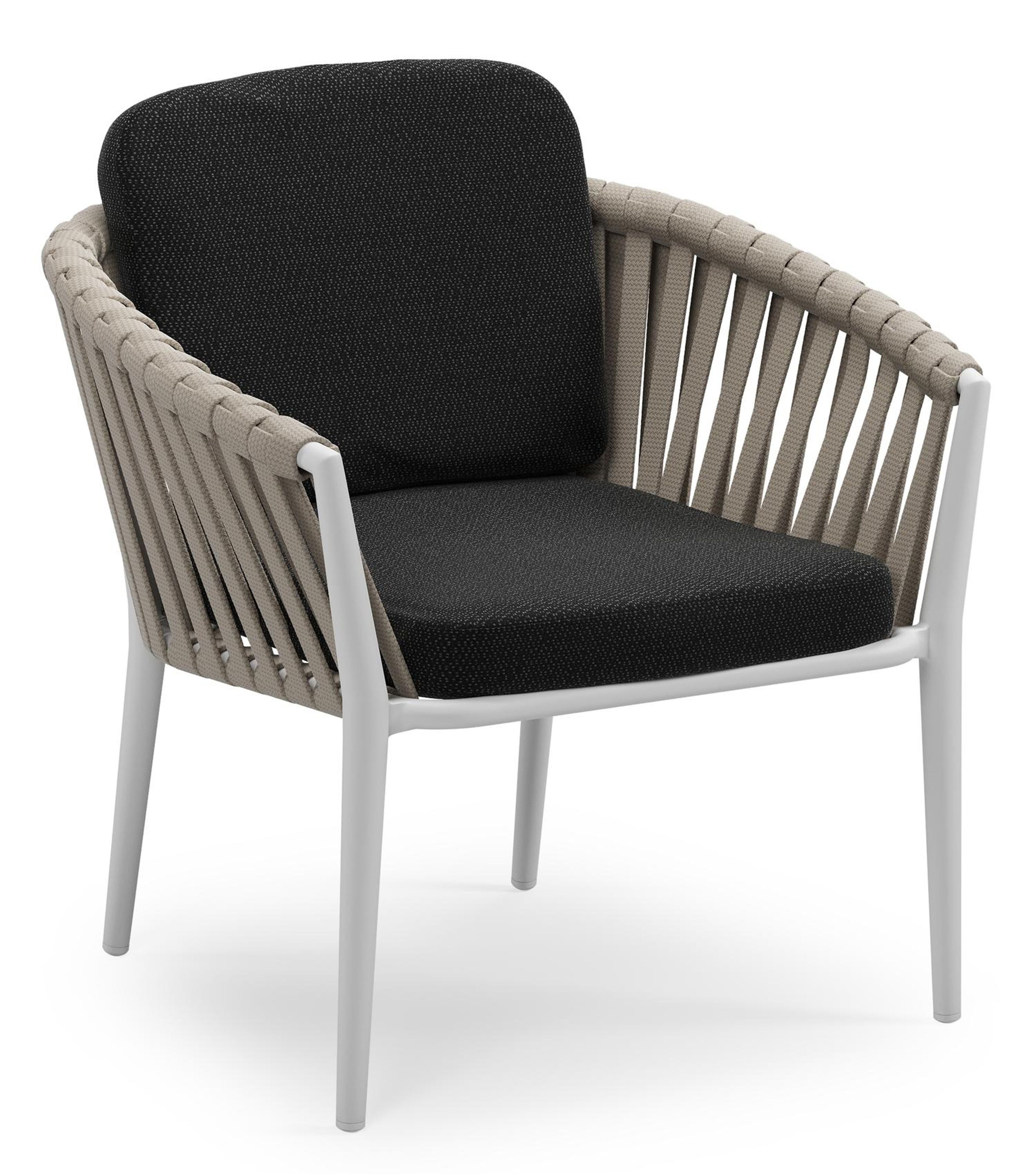Orso low dining tuinstoel in wit aluminium en beige verticaal geweven luxe vlakke brede rope met stoelkussen in All Weather Sunbrella® Luxe Lopi Baribal