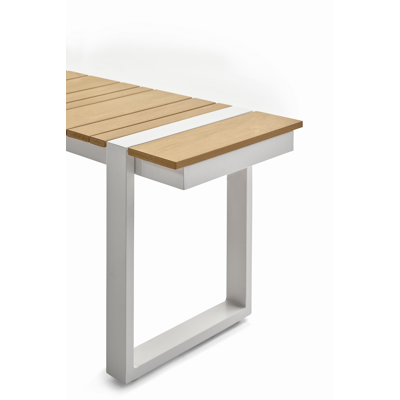 Merida loungehoek in wit aluminium en polywood met grijs polyester kussen en loungetafel